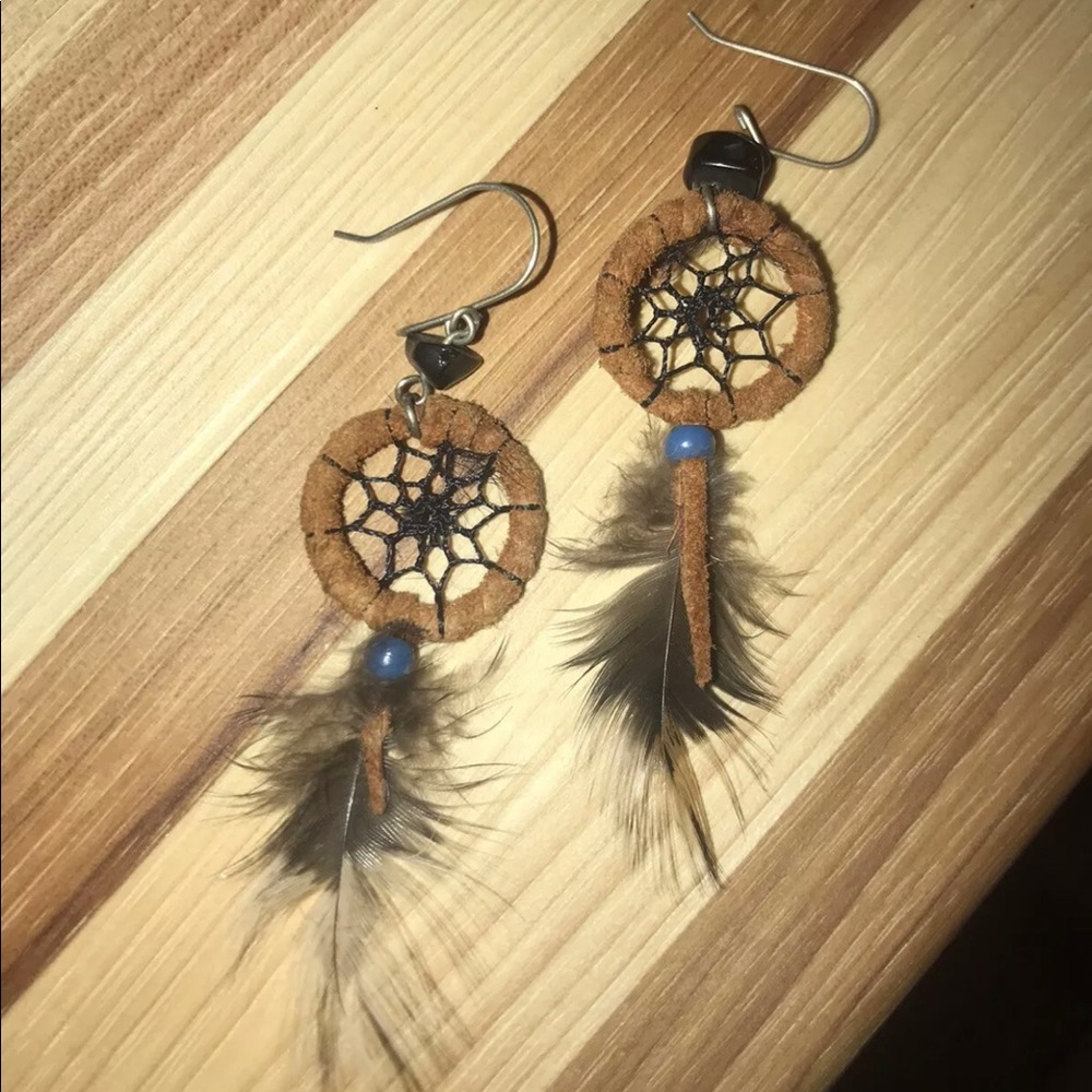 “Dream Catcher” Native American Ethnic Leather Beaded Feather Good Luck Earrings